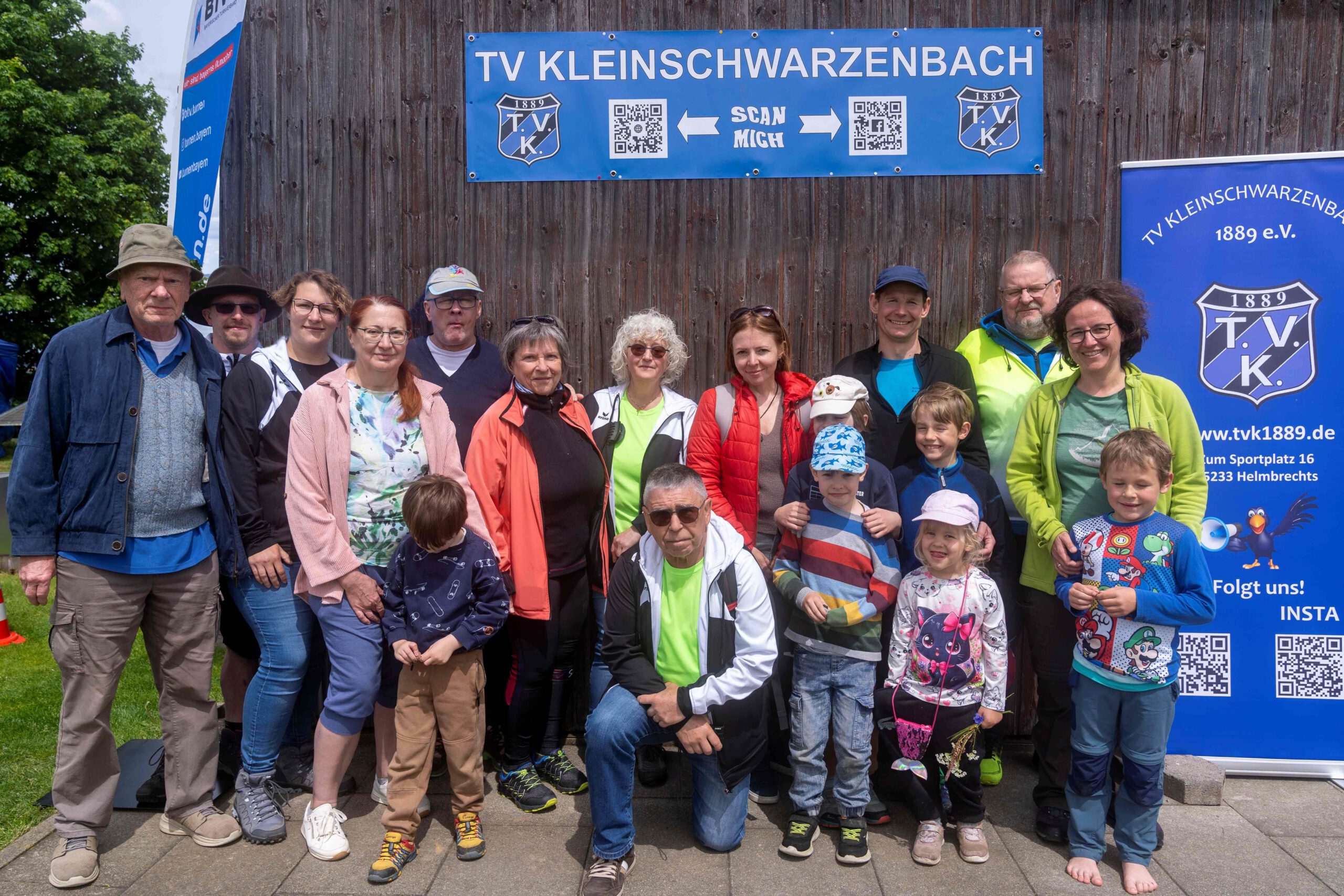 Große Truppe zur Gausternwanderung